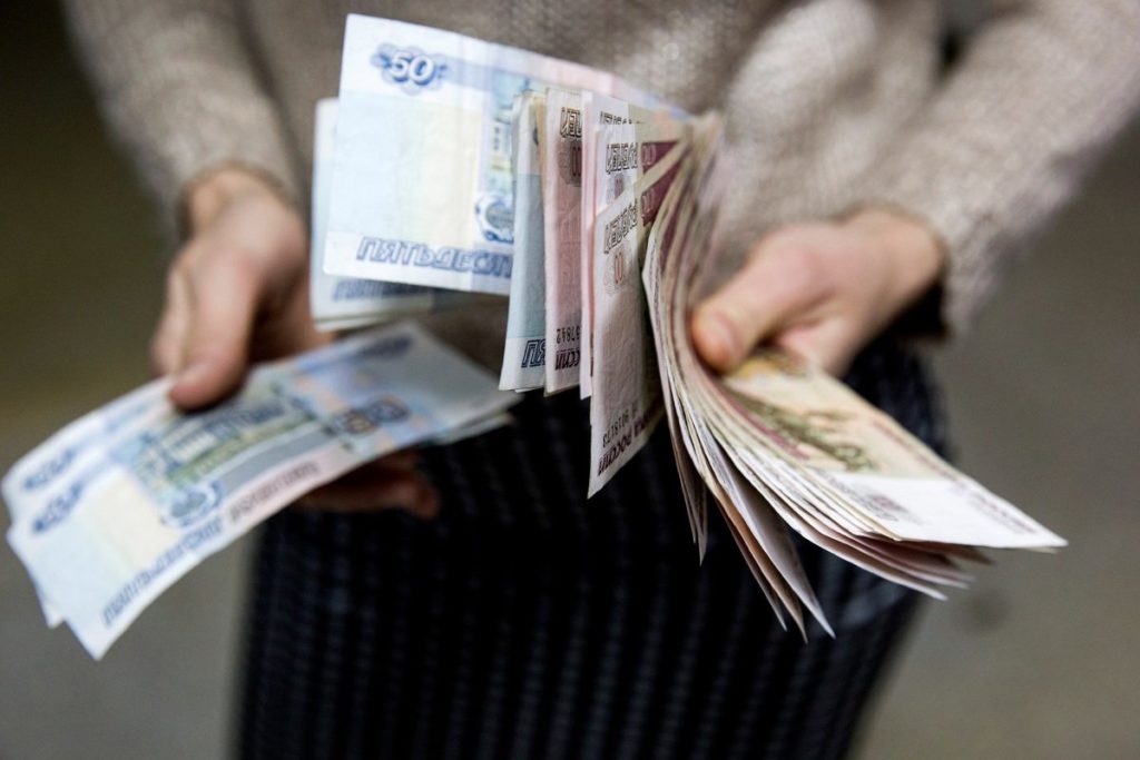 Как защититься от мошенников: простые правила Минцифры